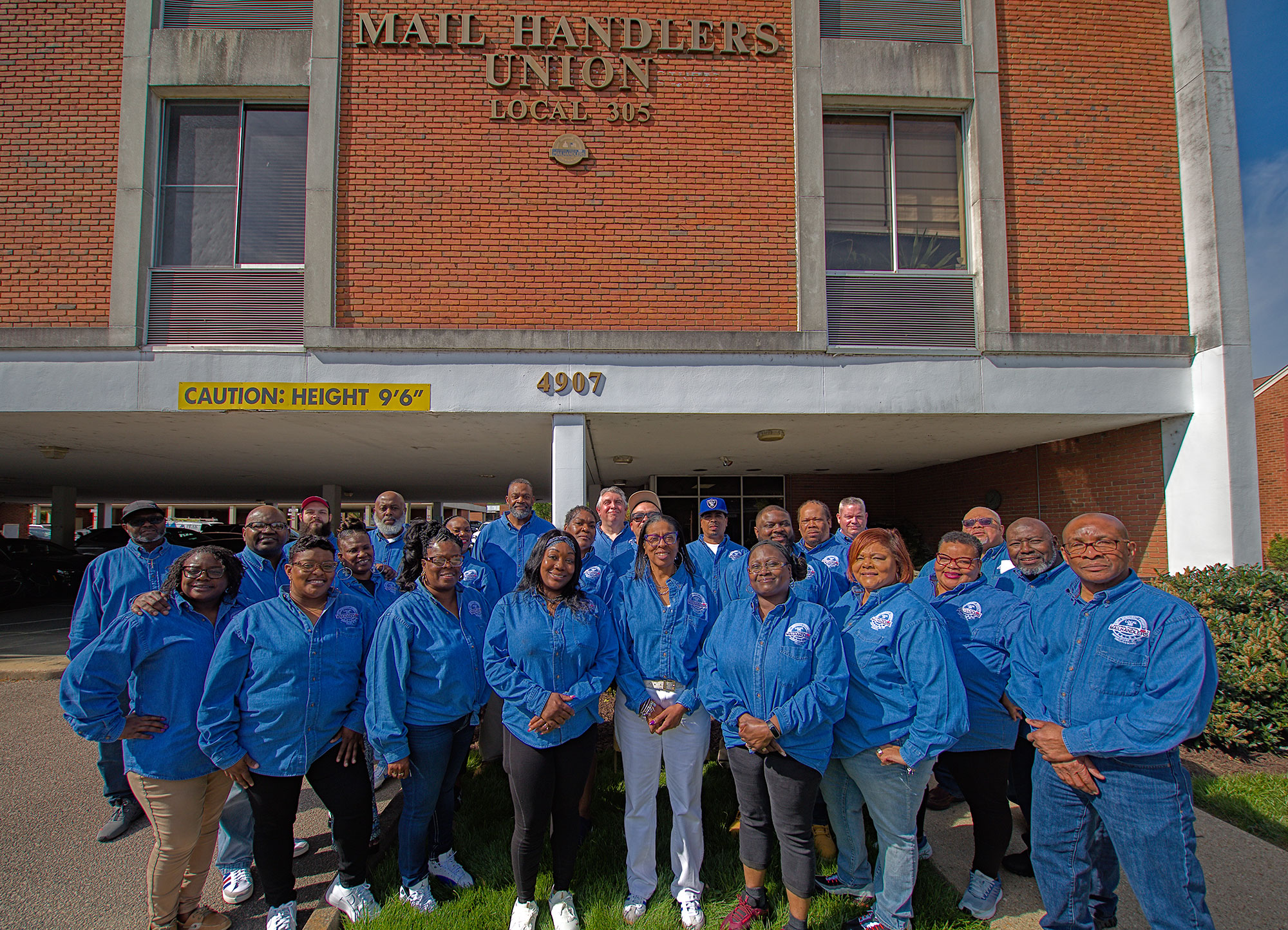 Mail Handlers Union Local 305 officers and staff